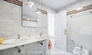 Spacieuse maison à vendre dans un complexe en première ligne de plage sur le New Golden Mile entre Marbella et Estepona 776018 