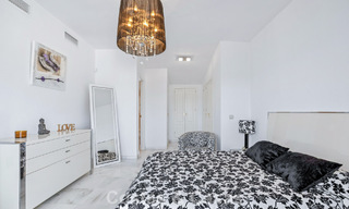 Spacieuse maison à vendre dans un complexe en première ligne de plage sur le New Golden Mile entre Marbella et Estepona 776022 