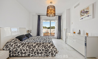 Spacieuse maison à vendre dans un complexe en première ligne de plage sur le New Golden Mile entre Marbella et Estepona 776024 