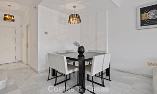 Spacieuse maison à vendre dans un complexe en première ligne de plage sur le New Golden Mile entre Marbella et Estepona 776030 