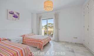 Spacieuse maison à vendre dans un complexe en première ligne de plage sur le New Golden Mile entre Marbella et Estepona 776036 