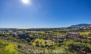 Appartement de luxe à vendre dans le prestigieux complexe de golf 5* Los Flamingos sur le New Golden Mile, Marbella - Benahavis 776126 