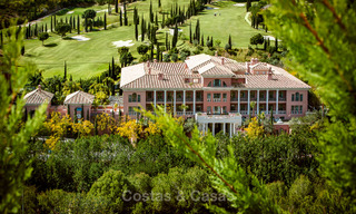 Appartements contemporains avec vue sur le golf à vendre dans un resort 5 étoiles, New Golden Mile, Marbella - Benahavís 807036 