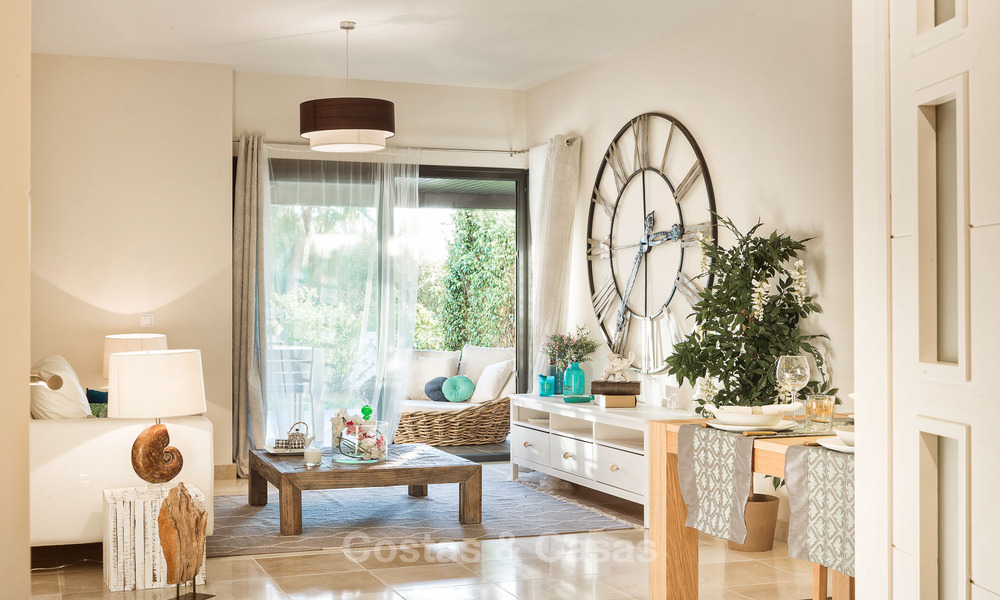 Appartements contemporains avec vue sur le golf à vendre dans un resort 5 étoiles, New Golden Mile, Marbella - Benahavís 807042
