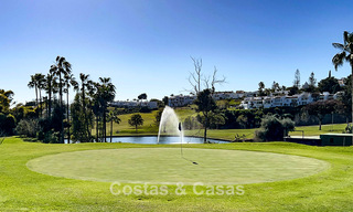 Luxueuse villa design sur plan à vendre dans une urbanisation fermée à Nueva Andalucia, Marbella 776145 