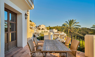 Maison avec vue sur la mer à vendre, dans une communauté calme et fermée dans les collines de Benahavis - Marbella 776238 