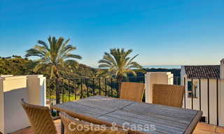 Maison avec vue sur la mer à vendre, dans une communauté calme et fermée dans les collines de Benahavis - Marbella 776239 