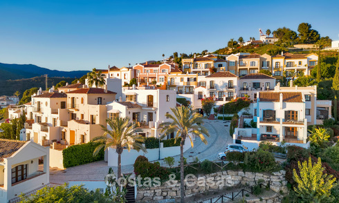Maison avec vue sur la mer à vendre, dans une communauté calme et fermée dans les collines de Benahavis - Marbella 776240