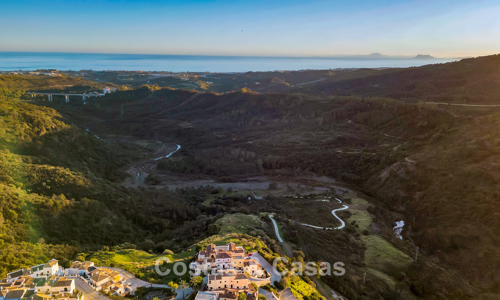Maison avec vue sur la mer à vendre, dans une communauté calme et fermée dans les collines de Benahavis - Marbella 776243