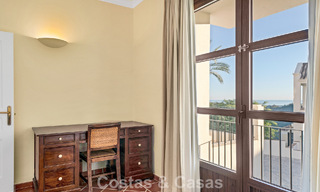 Maison avec vue sur la mer à vendre, dans une communauté calme et fermée dans les collines de Benahavis - Marbella 776253 