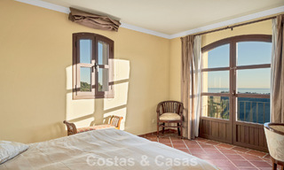 Maison avec vue sur la mer à vendre, dans une communauté calme et fermée dans les collines de Benahavis - Marbella 776254 