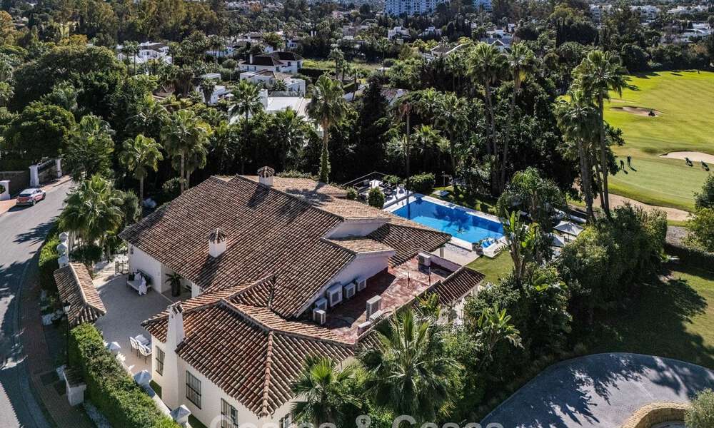 Villa de luxe prête à emménager avec un style méditerranéen moderne à vendre dans la vallée du golf de Nueva Andalucia, Marbella 776265