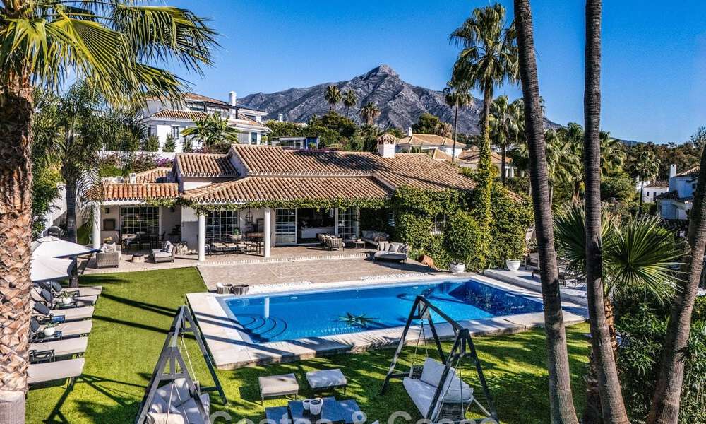 Villa de luxe prête à emménager avec un style méditerranéen moderne à vendre dans la vallée du golf de Nueva Andalucia, Marbella 776266