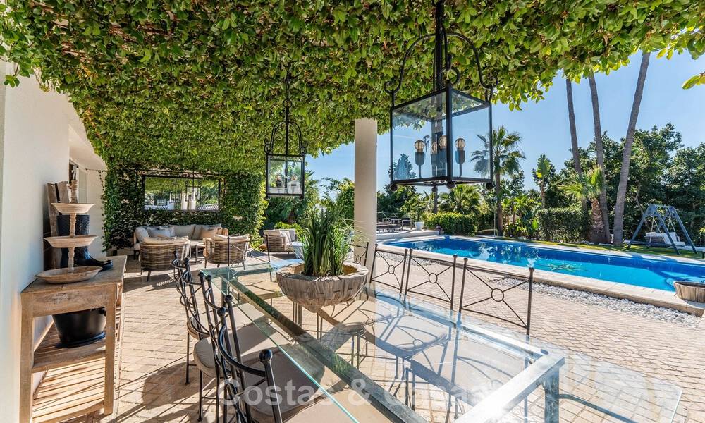 Villa de luxe prête à emménager avec un style méditerranéen moderne à vendre dans la vallée du golf de Nueva Andalucia, Marbella 776279