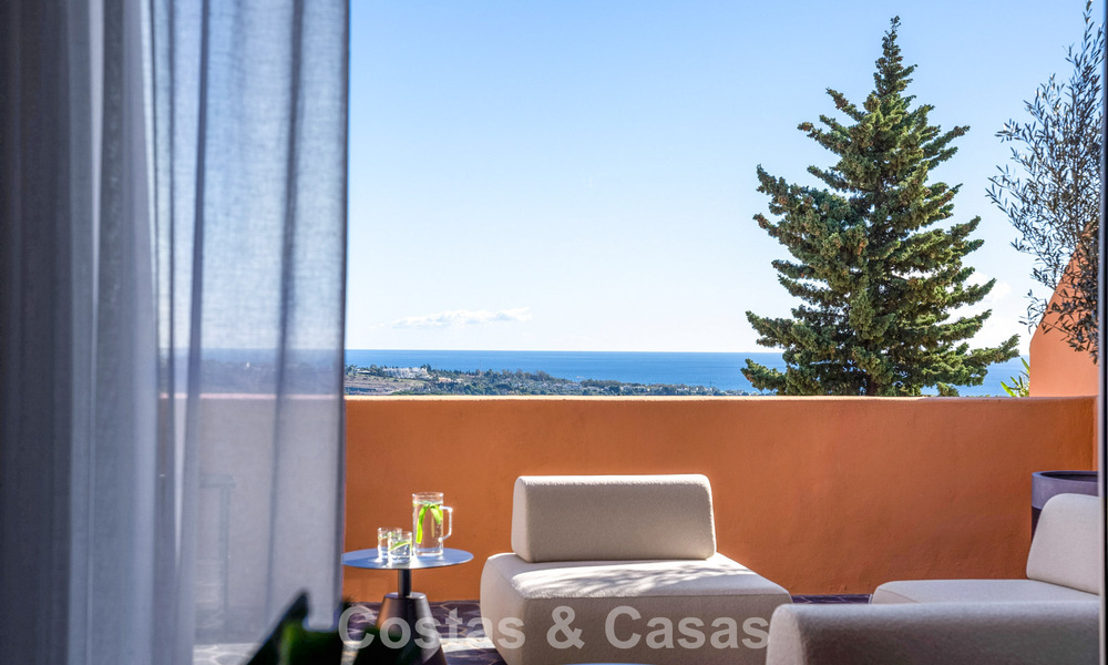Penthouse en duplex rénové à vendre, à distance de marche des commodités dans la vallée du golf de Nueva Andalucia, Marbella 793366