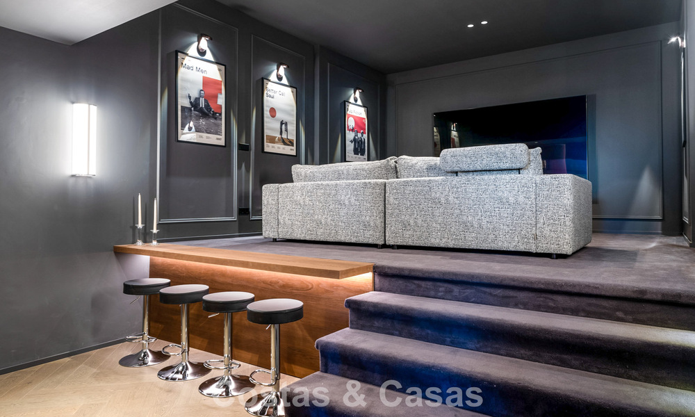 Penthouse en duplex rénové à vendre, à distance de marche des commodités dans la vallée du golf de Nueva Andalucia, Marbella 793371