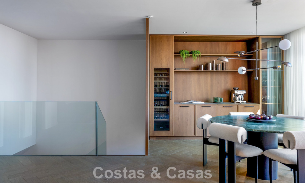 Penthouse en duplex rénové à vendre, à distance de marche des commodités dans la vallée du golf de Nueva Andalucia, Marbella 793374
