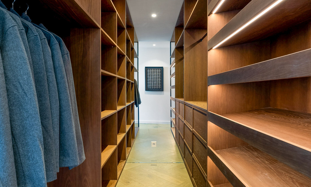 Penthouse en duplex rénové à vendre, à distance de marche des commodités dans la vallée du golf de Nueva Andalucia, Marbella 793390