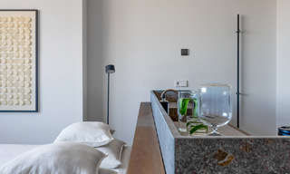 Penthouse en duplex rénové à vendre, à distance de marche des commodités dans la vallée du golf de Nueva Andalucia, Marbella 793391 