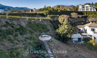 Luxueuse villa de style méditerranéen à vendre dans une communauté fermée entourée de nature à Marbella - Benahavis 776504 