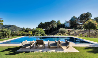 Luxueuse villa de style méditerranéen à vendre dans une communauté fermée entourée de nature à Marbella - Benahavis 776513 
