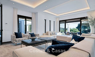 Luxueuse villa de style méditerranéen à vendre dans une communauté fermée entourée de nature à Marbella - Benahavis 776536 