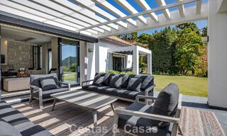 Luxueuse villa de style méditerranéen à vendre dans une communauté fermée entourée de nature à Marbella - Benahavis 805697 