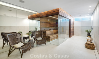 Villa de luxe contemporaine à vendre, dans un quartier résidentiel exclusif et fermé sur le prestigieux Golden Mile de Marbella 776678 