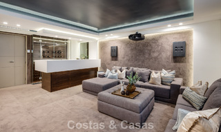 Villa de luxe contemporaine à vendre, dans un quartier résidentiel exclusif et fermé sur le prestigieux Golden Mile de Marbella 776680 