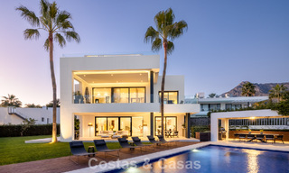 Villa de luxe contemporaine à vendre, dans un quartier résidentiel exclusif et fermé sur le prestigieux Golden Mile de Marbella 776686 