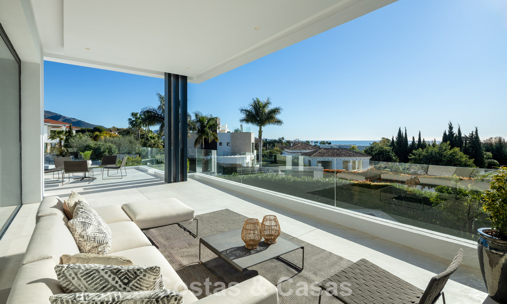 Villa de luxe contemporaine à vendre, dans un quartier résidentiel exclusif et fermé sur le prestigieux Golden Mile de Marbella 776698