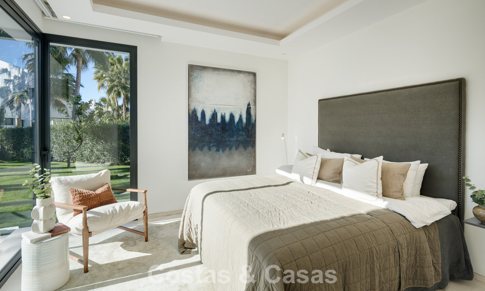 Villa de luxe contemporaine à vendre, dans un quartier résidentiel exclusif et fermé sur le prestigieux Golden Mile de Marbella 776701