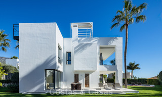Villa de luxe contemporaine à vendre, dans un quartier résidentiel exclusif et fermé sur le prestigieux Golden Mile de Marbella 776703 