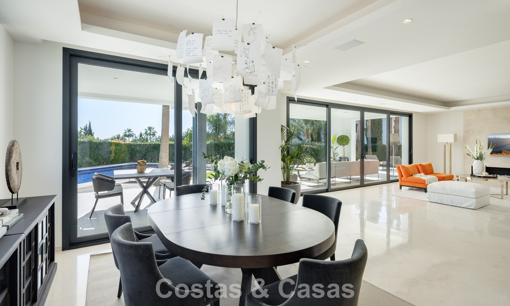 Villa de luxe contemporaine à vendre, dans un quartier résidentiel exclusif et fermé sur le prestigieux Golden Mile de Marbella 776705
