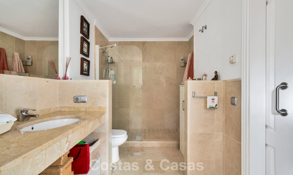 Luxueux appartement au rez-de-chaussée à vendre, situé sur le New Golden Mile entre Marbella et Estepona 776552