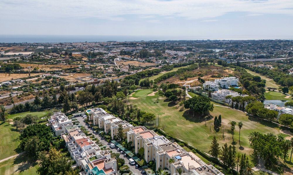 Charmante maison avec piscine privée à vendre, dans une enclave de golf recherchée de La Quinta, Marbella - Benahavis 776620