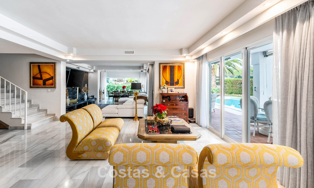 Charmante maison avec piscine privée à vendre, dans une enclave de golf recherchée de La Quinta, Marbella - Benahavis 776628