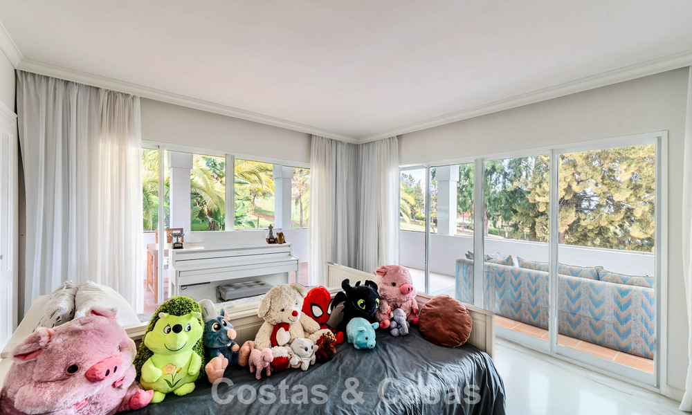 Charmante maison avec piscine privée à vendre, dans une enclave de golf recherchée de La Quinta, Marbella - Benahavis 776637