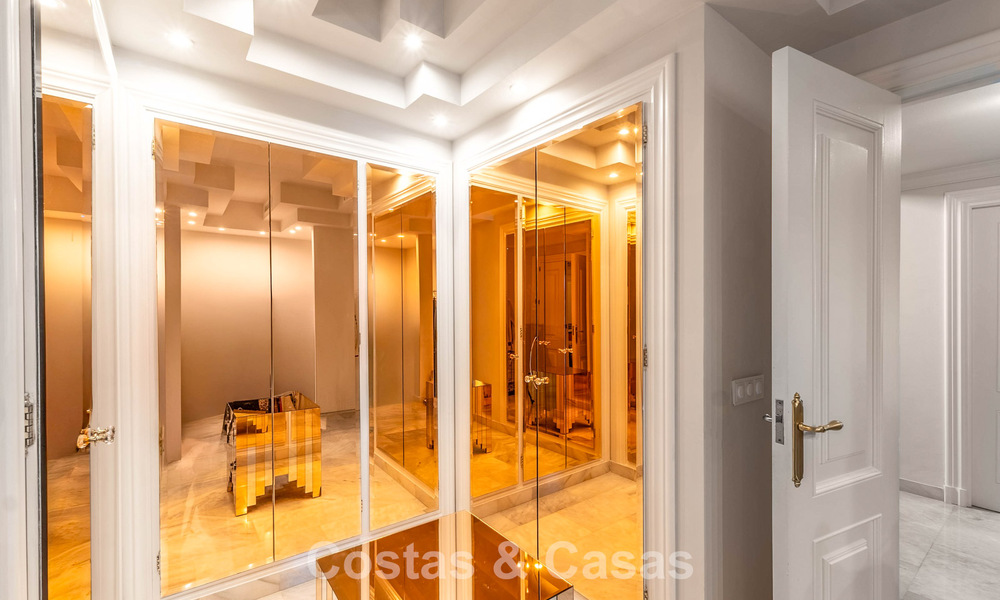 Charmante maison avec piscine privée à vendre, dans une enclave de golf recherchée de La Quinta, Marbella - Benahavis 776641