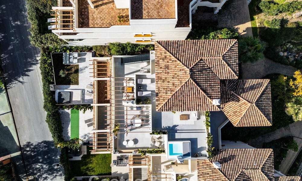 Luxueux penthouse rénové avec vue panoramique sur la mer à vendre à Nueva Andalucia, Marbella 776788