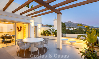 Luxueux penthouse rénové avec vue panoramique sur la mer à vendre à Nueva Andalucia, Marbella 776791 