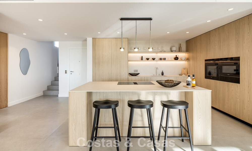 Luxueux penthouse rénové avec vue panoramique sur la mer à vendre à Nueva Andalucia, Marbella 776800