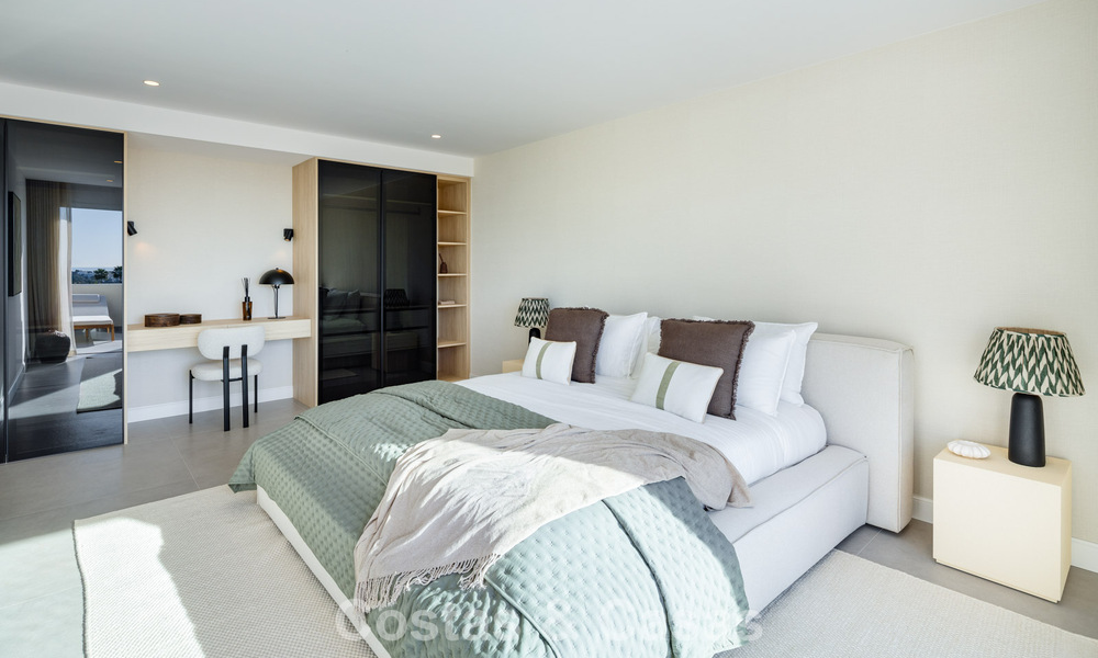 Luxueux penthouse rénové avec vue panoramique sur la mer à vendre à Nueva Andalucia, Marbella 776801