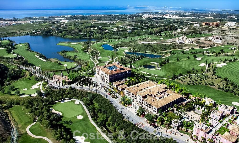 Villa de luxe moderne avec vue magnifique sur le golf et la mer à vendre dans un complexe de golf 5 étoiles à Marbella - Benahavis 776706