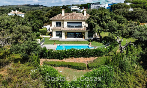 Fantastique villa de luxe à vendre entourée de nature dans la communauté exclusive de Valderrama à Sotogrande, Costa del Sol 776726