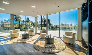 Villa jumelée moderne avec vue sur la mer à vendre dans un complexe de premier plan à Mijas Costa, Costa del Sol 776813 