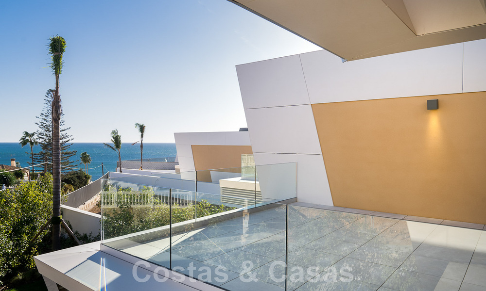 Villa jumelée moderne avec vue sur la mer à vendre dans un complexe de premier plan à Mijas Costa, Costa del Sol 776838