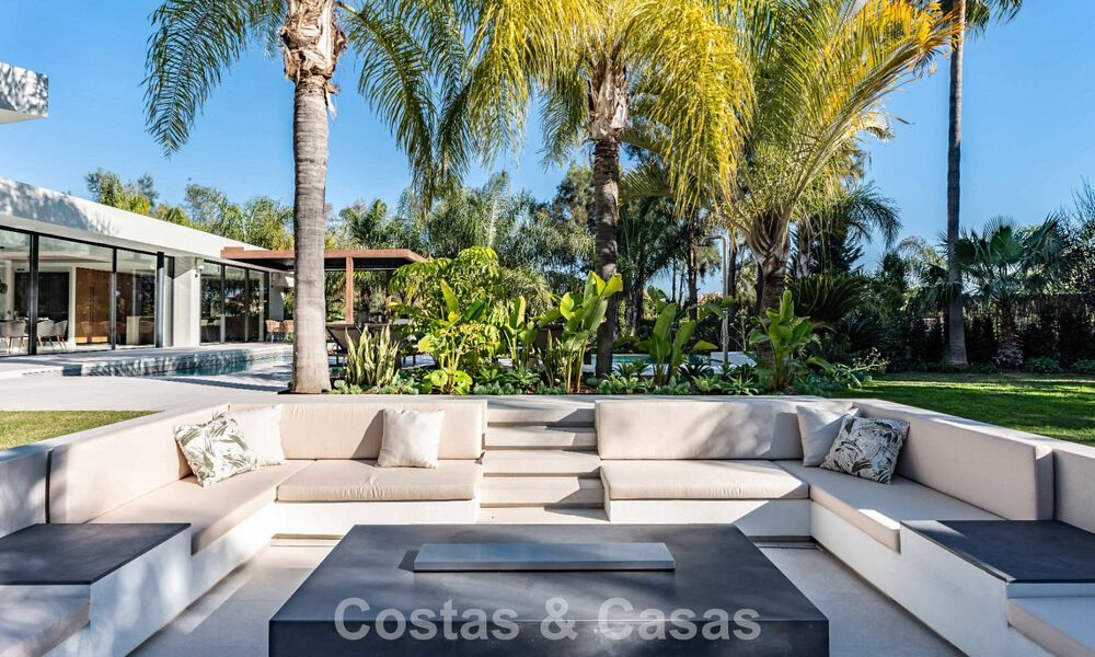 Villa de luxe rénovée à vendre dans un quartier résidentiel prestigieux à Marbella Est 777027