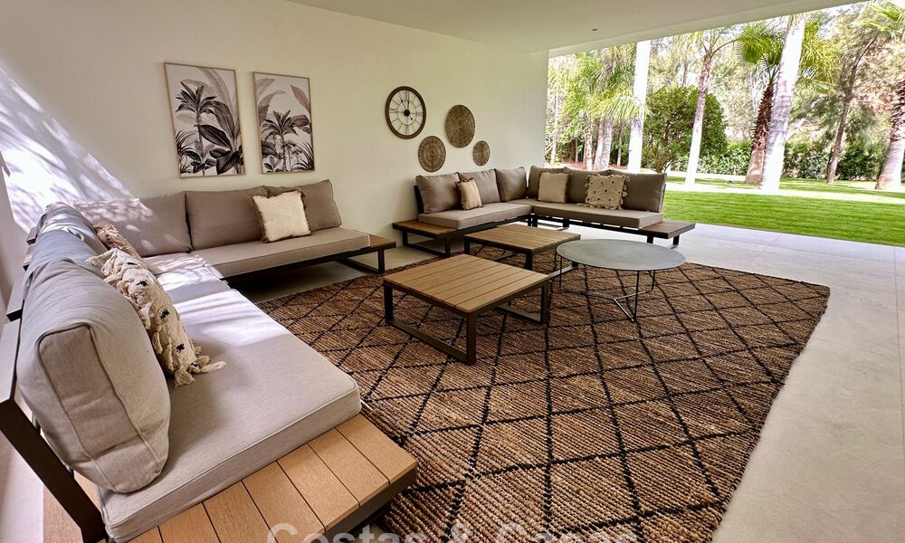 Villa de luxe rénovée à vendre dans un quartier résidentiel prestigieux à Marbella Est 777031