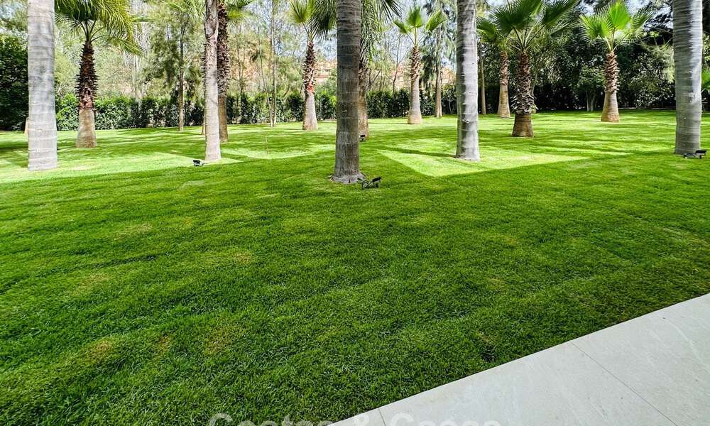 Villa de luxe rénovée à vendre dans un quartier résidentiel prestigieux à Marbella Est 777032